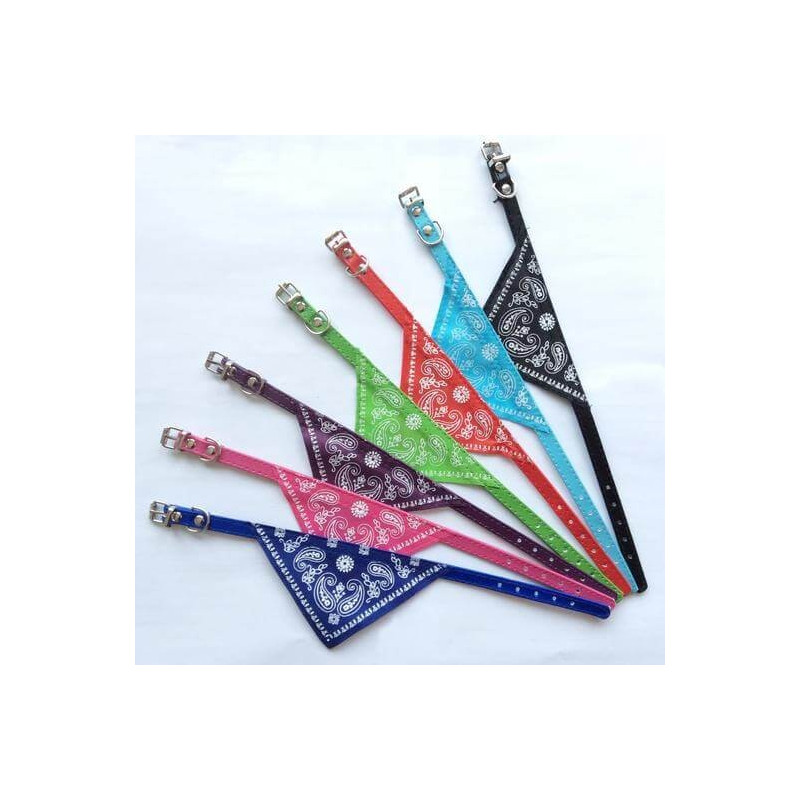 Collar con bandana grande